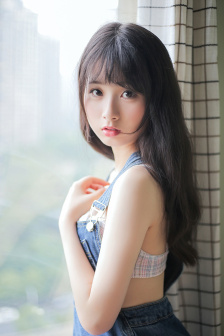 成年后的姐弟俩睡一间屋子合适吗